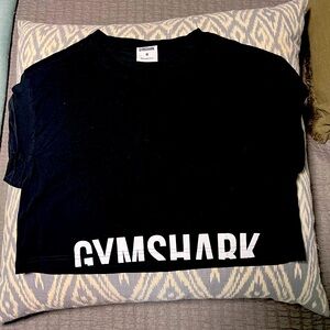 Gym shark cropped top with cap sleeves